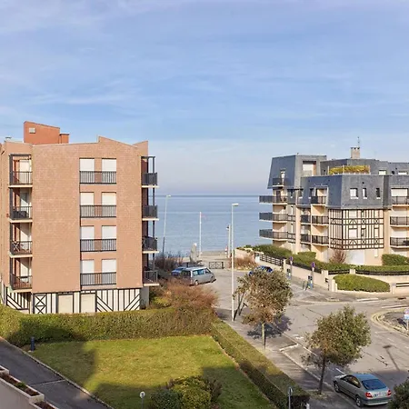 Elegant Avec Balcon Vue Et Parking Securise A - Fr-1-788-50 Cabourg