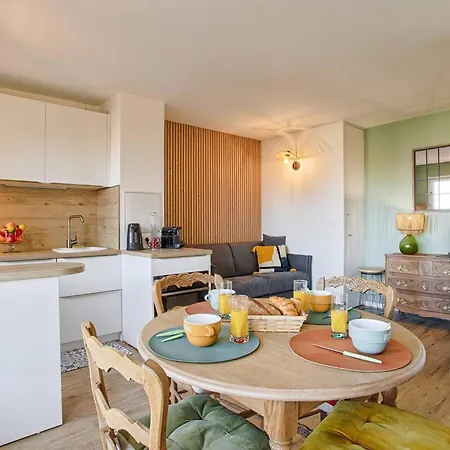 Elegant Avec Balcon Vue Et Parking Securise A - Fr-1-788-50 * 卡布尔