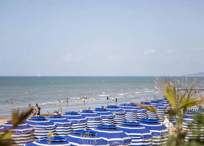 Apartmán Elegant Avec Balcon Vue Et Parking Securise A - Fr-1-788-50 Cabourg